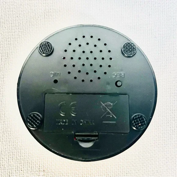 Recordable Talking Buzzer for Live Shows and or Family Games in Red - Picture 2 of 4